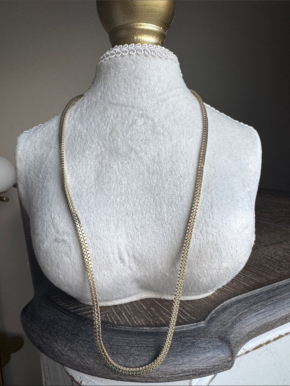 Pretty Bird Plated Gold Women's Flat Chain Necklace